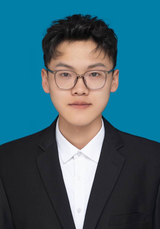 贺文文